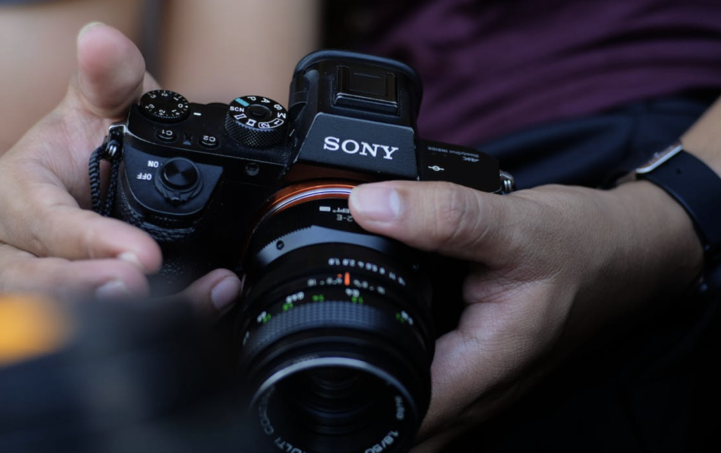 Sony ve Japonya'da Teknoloji Devrimi: Masaru Ibuka ve Akio Morita'nın Mirası 44 image 102 Sony ve Japonya'da Teknoloji Devrimi: Masaru Ibuka ve Akio Morita'nın Mirası